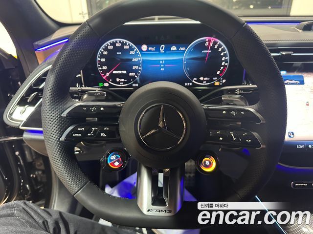 Mercedes-Benz E-Class 2026 — photo 9