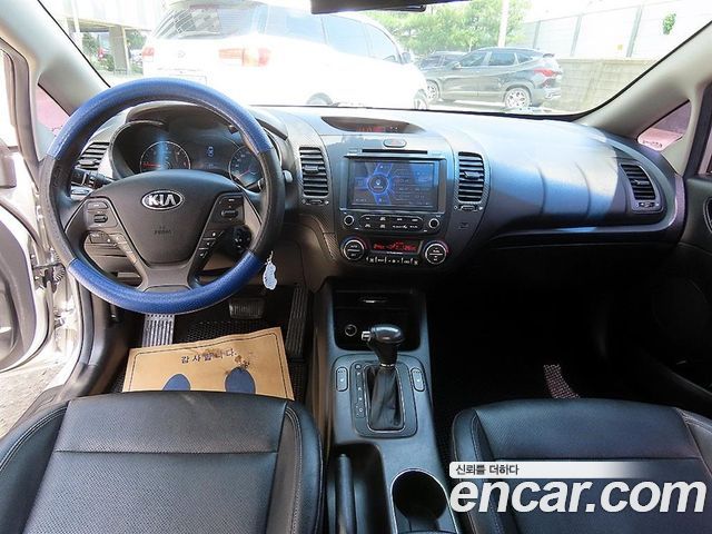 Kia K3 2014 — photo 7