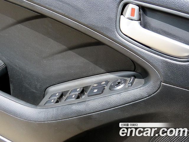 Kia K3 2014 — photo 11