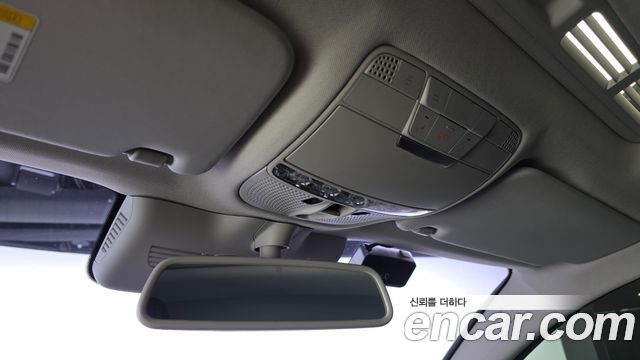 Mercedes-Benz GLC-Class 2018 — photo 19