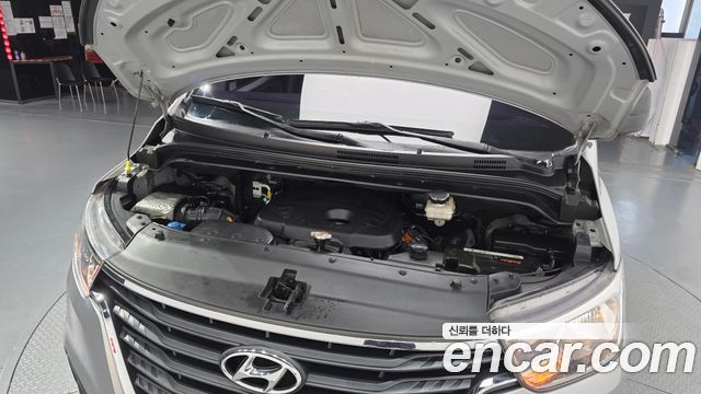 Hyundai Starex 2019 — photo 6