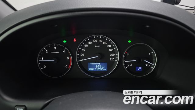 Hyundai Starex 2019 — photo 11