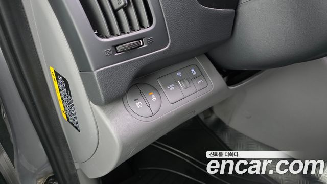 Hyundai Starex 2019 — photo 24