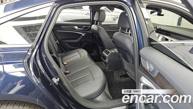 Audi A6 2023 — photo 12