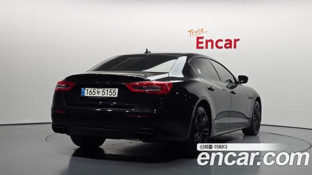 Maserati Quattroporte 2017 — photo 2