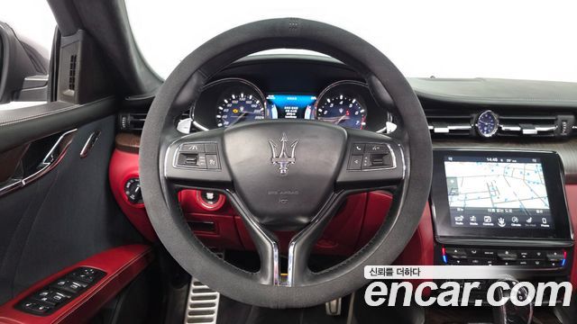 Maserati Quattroporte 2017 — photo 19