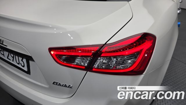 Maserati Ghibli 2018 — photo 9