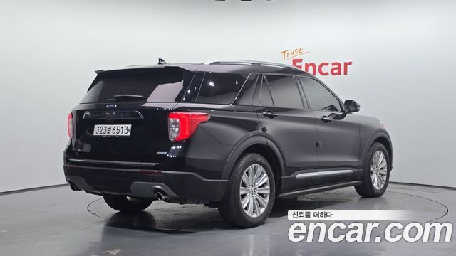 Ford Explorer 2020 — photo 2
