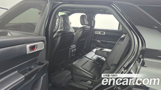 Ford Explorer 2020 — photo 12