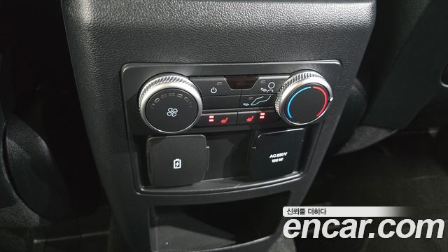 Ford Explorer 2020 — photo 20