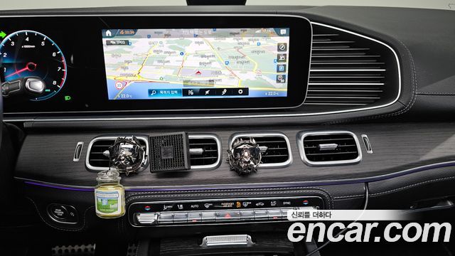 Mercedes-Benz GLS-Class 2021 — photo 20