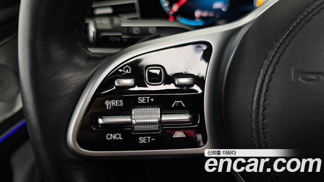 Mercedes-Benz GLS-Class 2021 — photo 28