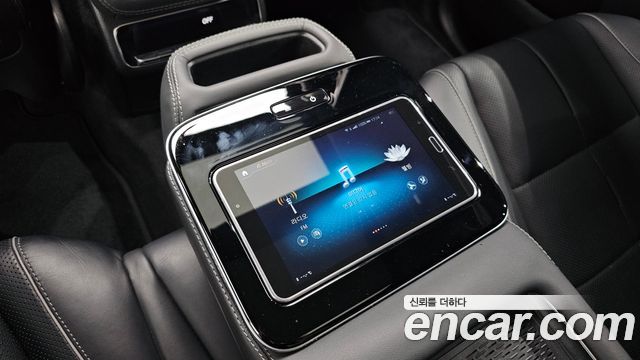 Mercedes-Benz GLS-Class 2021 — photo 33