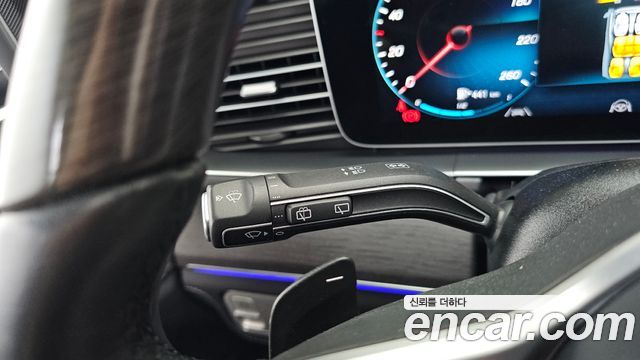 Mercedes-Benz GLS-Class 2021 — photo 35