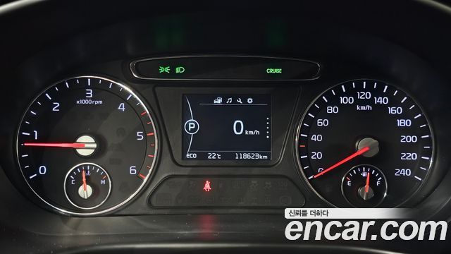 Kia Sorento 2016 — photo 8