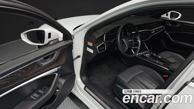 Audi A6 2022 — photo 9