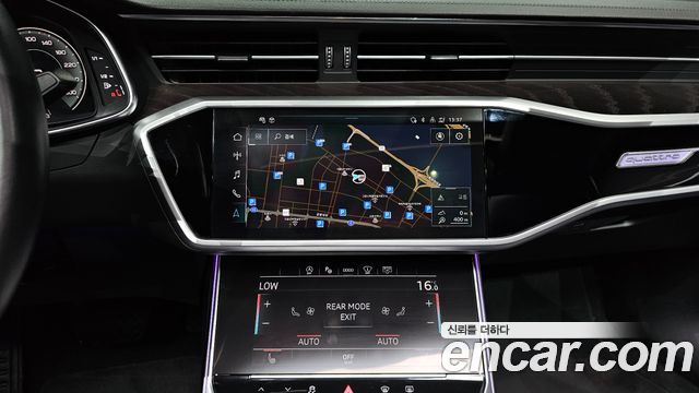 Audi A6 2022 — photo 13