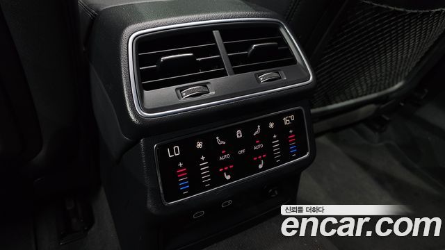 Audi A6 2022 — photo 18