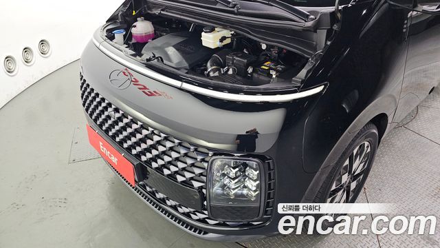 Hyundai Staria 2025 — photo 6