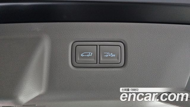 Hyundai Staria 2025 — photo 20