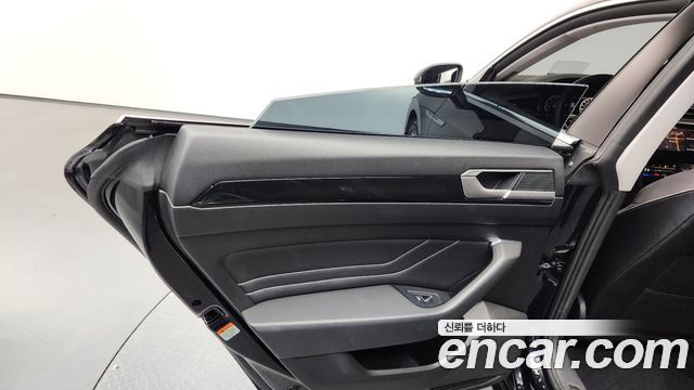 Volkswagen Arteon 2022 — photo 15