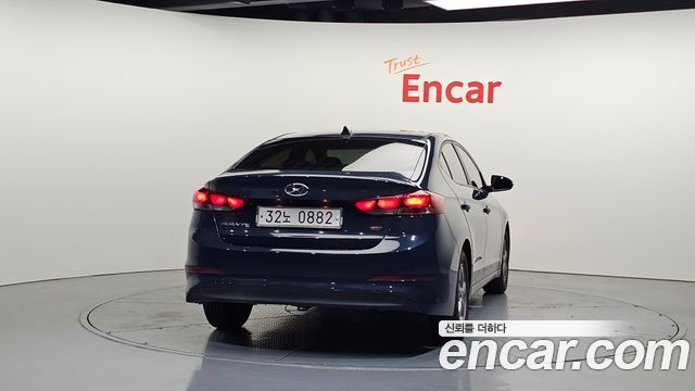Hyundai AVANTE 2016 — photo 4