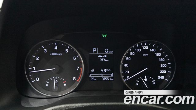 Hyundai AVANTE 2016 — photo 11