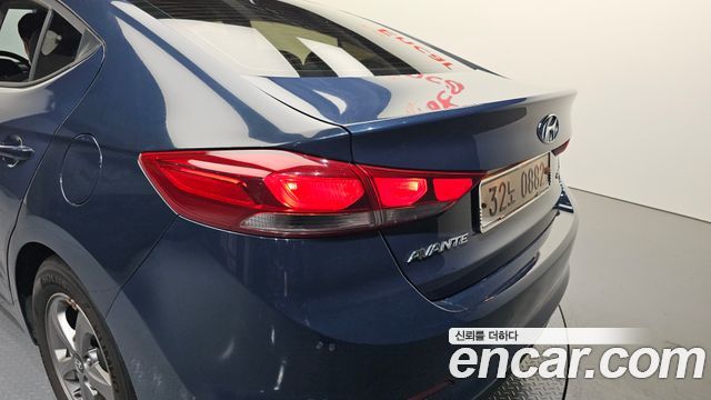 Hyundai AVANTE 2016 — photo 9