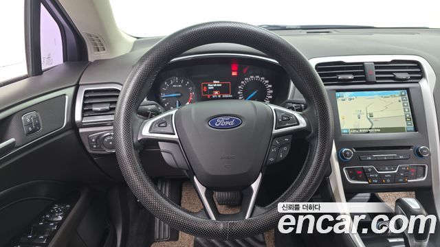 Ford Mondeo 2016 — photo 15
