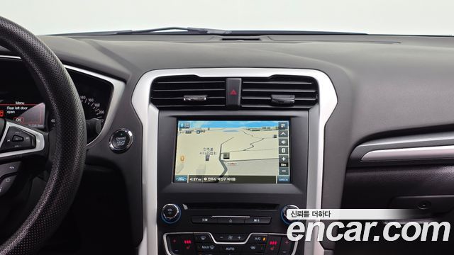 Ford Mondeo 2016 — photo 17