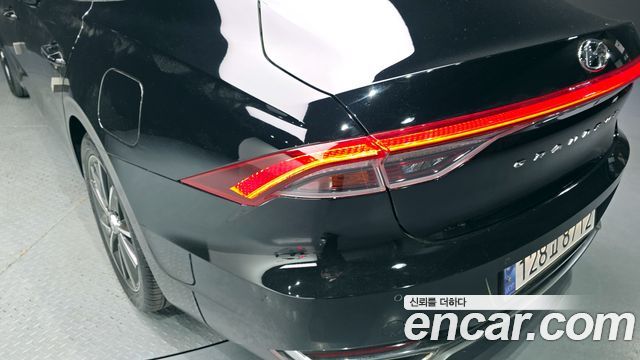 Hyundai Grandeur 2023 — photo 9