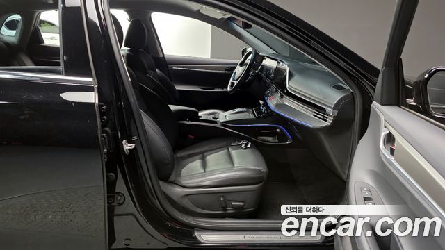 Hyundai Grandeur 2023 — photo 16