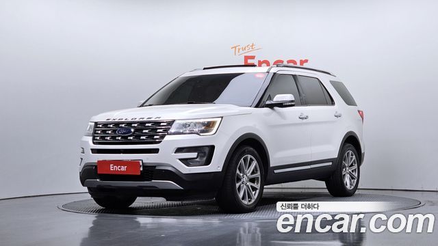 Ford Explorer 2017 — photo 1