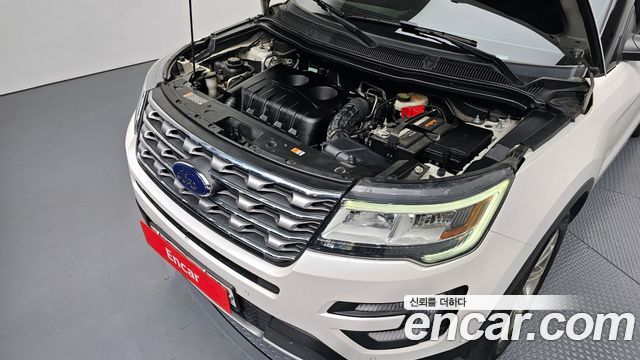 Ford Explorer 2017 — photo 6
