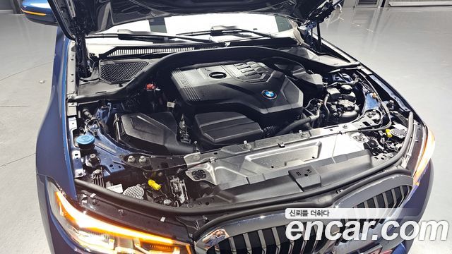 BMW 3-Series 2022 — photo 6
