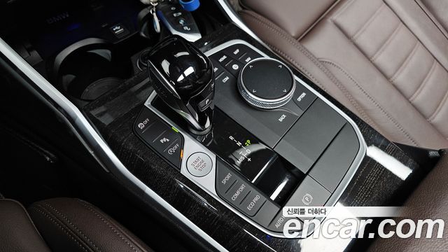 BMW 3-Series 2022 — photo 12