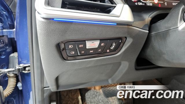 BMW 3-Series 2022 — photo 23