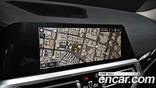 BMW 3-Series 2022 — photo 27