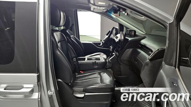 Hyundai Staria 2022 — photo 12