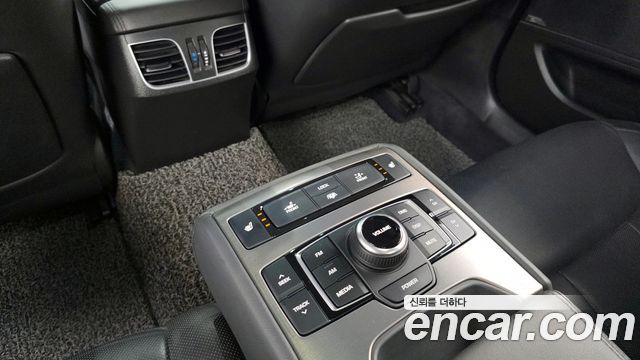 Hyundai Genesis 2015 — photo 18