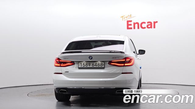 BMW Gran Turismo 2021 — photo 4