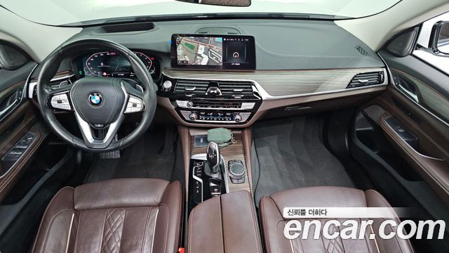 BMW Gran Turismo 2021 — photo 10