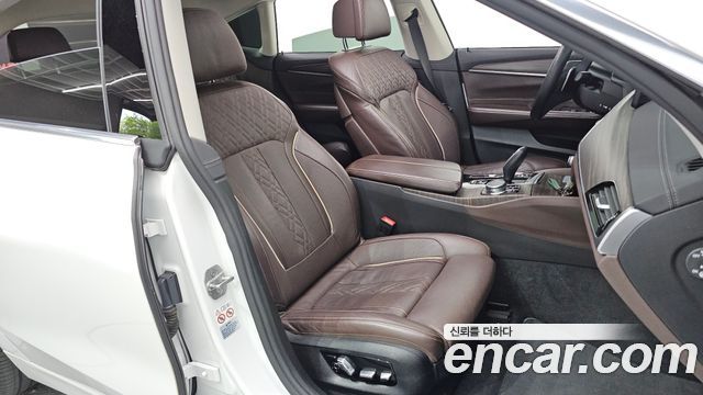 BMW Gran Turismo 2021 — photo 17