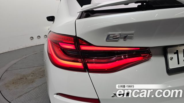 BMW Gran Turismo 2021 — photo 9