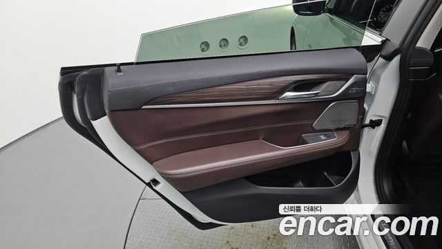 BMW Gran Turismo 2021 — photo 15