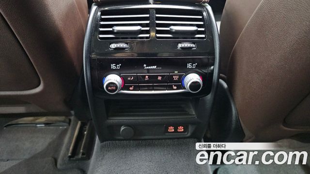 BMW Gran Turismo 2021 — photo 27
