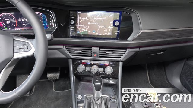 Volkswagen Jetta 2023 — photo 21