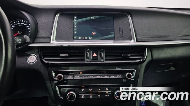 Kia K5 2019 — photo 19