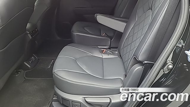 Toyota Highlander 2025 — photo 11