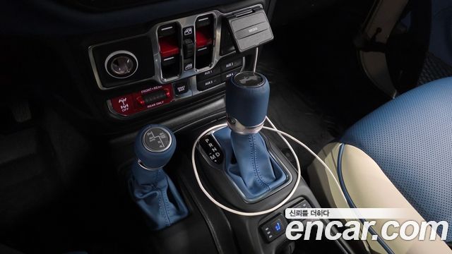 Jeep Wrangler 2020 — photo 9